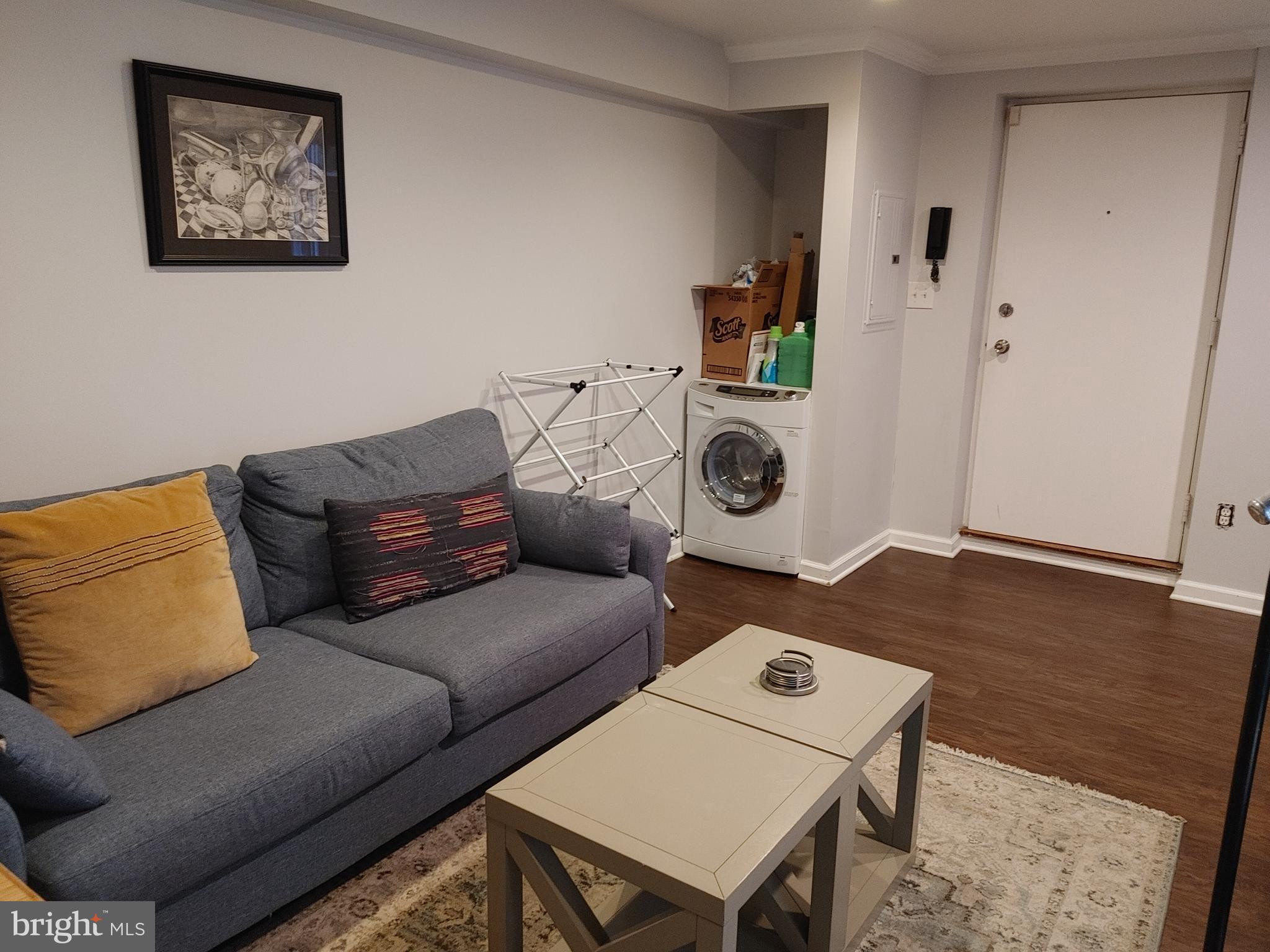 335 South 12th Street, Unit 1B Philadelphia, PA 19107 - Photo 2 of 5