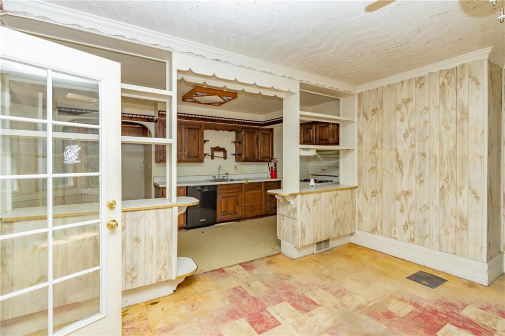 306 Riverside Drive Freeport, PA 16229 - Photo 8 of 22 Gallery Image 8