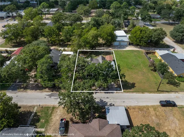 $155,000 | 488 7th Street, Somerville, TX 77879