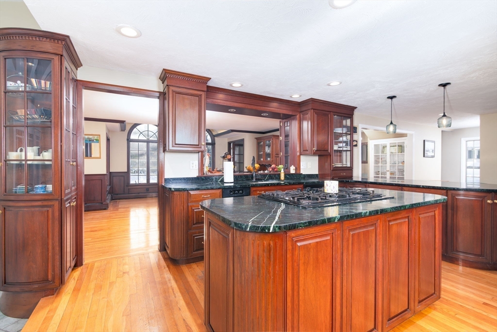 17 White Road Braintree, MA 02184 - Photo 11 of 42