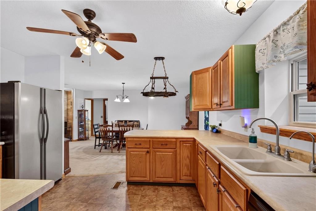 4713 Southeast Lostine Road Columbus, KS 66725 - Photo 24 of 56