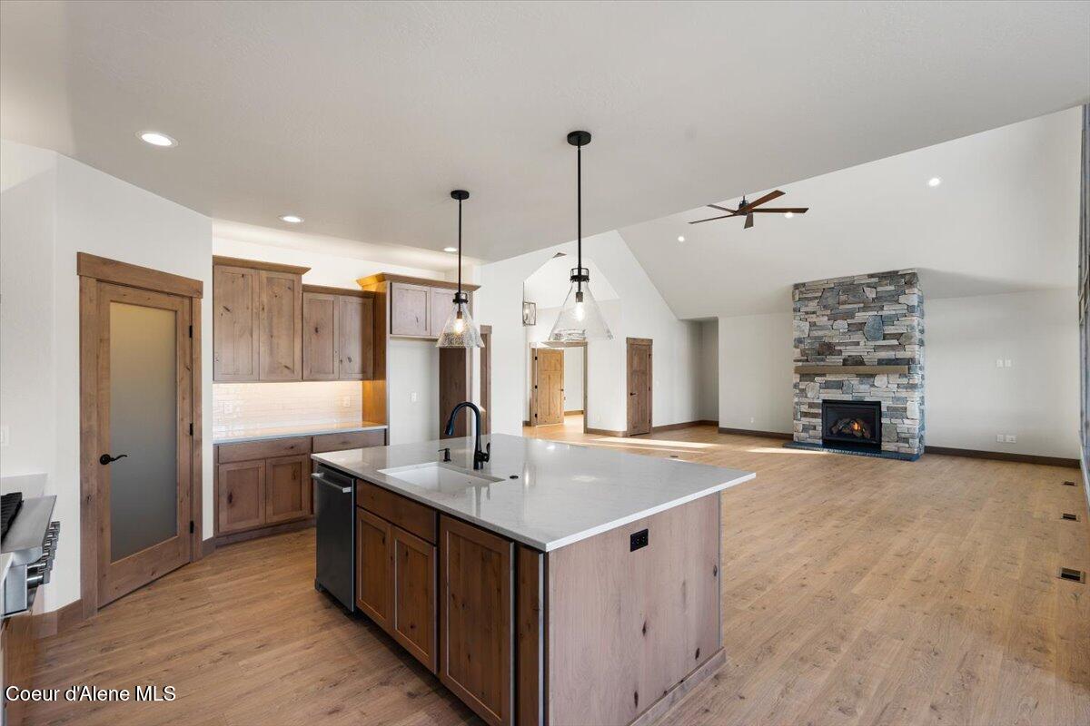 L3-b8 North Eclipse Road Rathdrum, ID 83858 - Photo 11 of 42 Kitchen