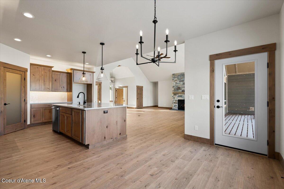 L3-b8 North Eclipse Road Rathdrum, ID 83858 - Photo 15 of 42 Dining