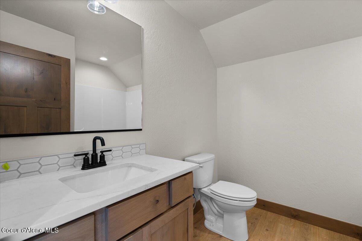 L3-b8 North Eclipse Road Rathdrum, ID 83858 - Photo 37 of 42 Full bath