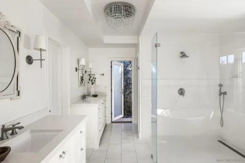 $3,850,000 | 1879 Tahiti Drive, Costa Mesa, CA 92626