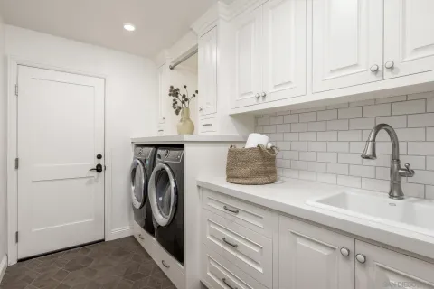 $3,850,000 | 1879 Tahiti Drive, Costa Mesa, CA 92626