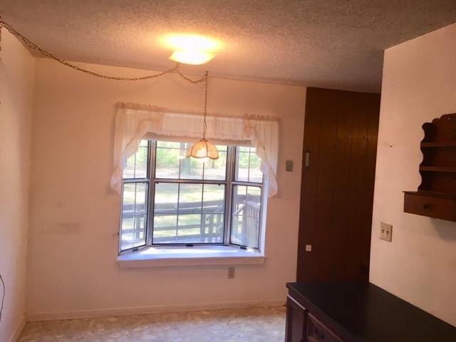 199 Ritzman Road DeFuniak Springs, FL 32433 - Photo 19 of 57 Breakfast Nook with Bay Window