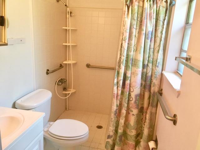 199 Ritzman Road DeFuniak Springs, FL 32433 - Photo 31 of 57 Master Bath With Walk-In Shower