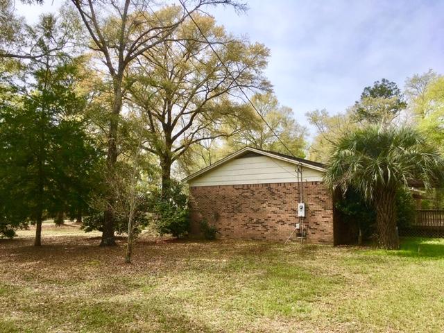 199 Ritzman Road DeFuniak Springs, FL 32433 - Photo 8 of 57 East Side of House