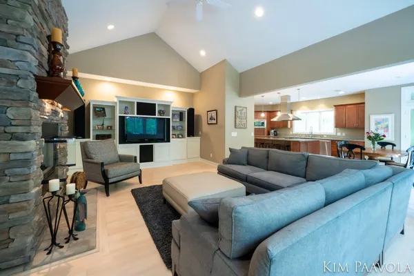 $1,499,000 | 3099 Pickford Drive Southeast, Ada, MI 49301