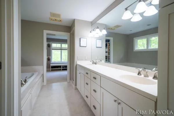 $1,499,000 | 3099 Pickford Drive Southeast, Ada, MI 49301