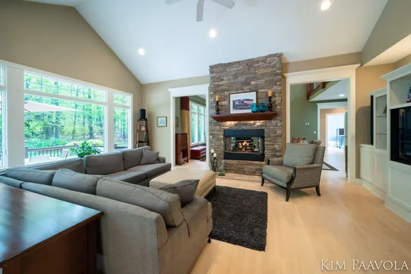 $1,499,000 | 3099 Pickford Drive Southeast, Ada, MI 49301