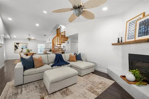 $850,000 | 247 126th Avenue, Treasure Island, FL 33706