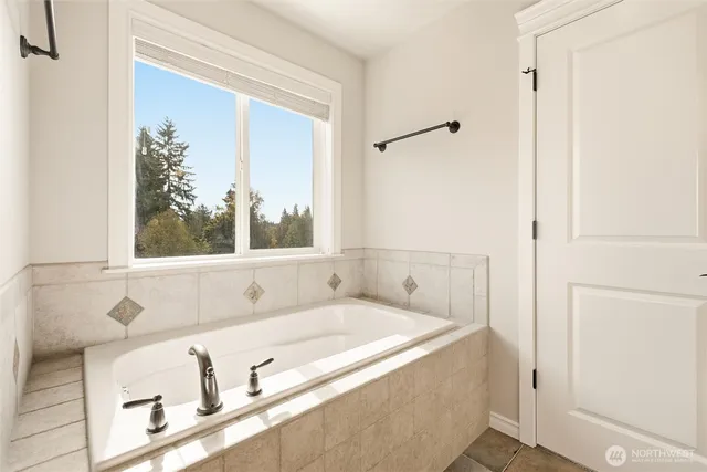 $1,025,000 | 2504 201st Place Southwest, Lynnwood, WA 98036