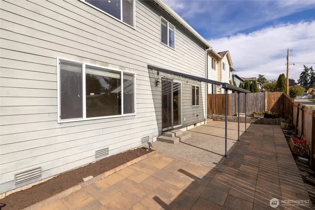 $1,025,000 | 2504 201st Place Southwest, Lynnwood, WA 98036