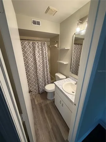 $1,800 | 6650 121st Avenue, Unit 6, Largo, FL 33773