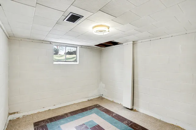 $174,900 | 347 Cass Street, Crete, IL 60417