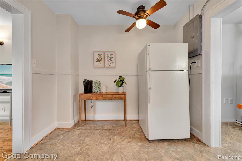 2104 Romeo Street Ferndale, MI 48220 - Photo 12 of 26
