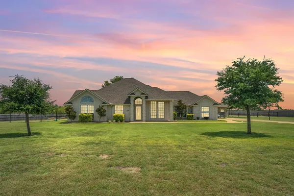 $744,900 | 13025 Shadow Brook Court, Terrell, TX 75160