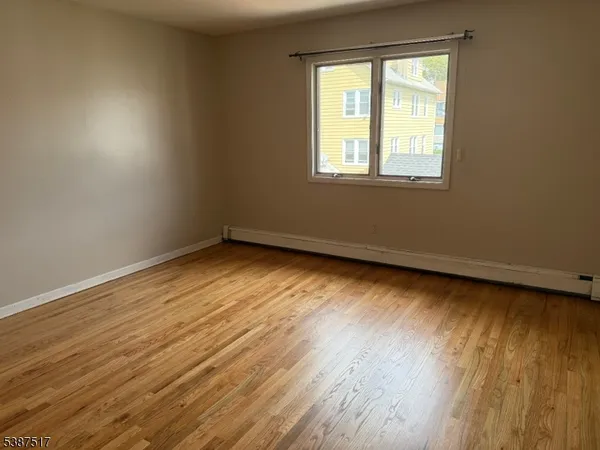 $1,250,000 | Undisclosed Address, Fairview, NJ 07022