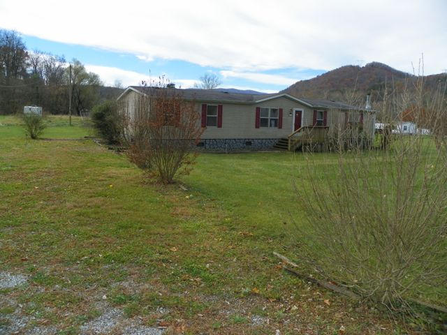 3685 Yates Road Shawsville, VA 24162 - Photo 12 of 14 FRONT SHOT VIEW
