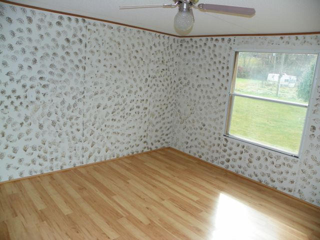 3685 Yates Road Shawsville, VA 24162 - Photo 8 of 14 BEDROOM