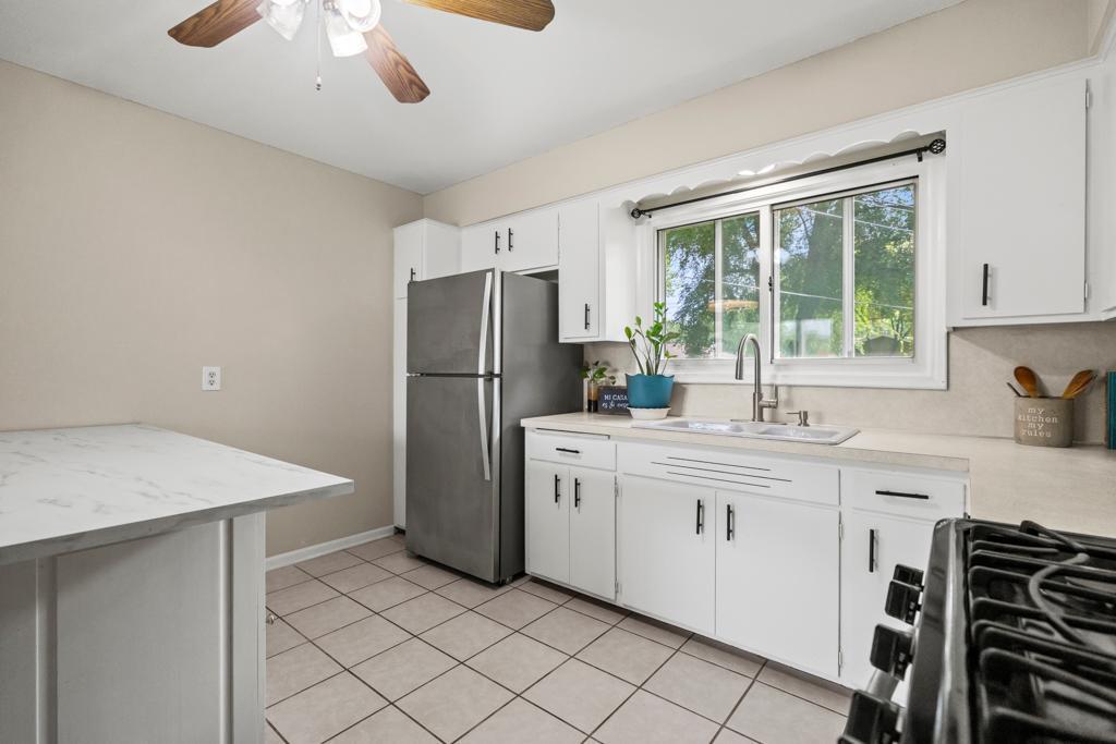 4370 Nicols Road Eagan, MN 55122 - Photo 11 of 45