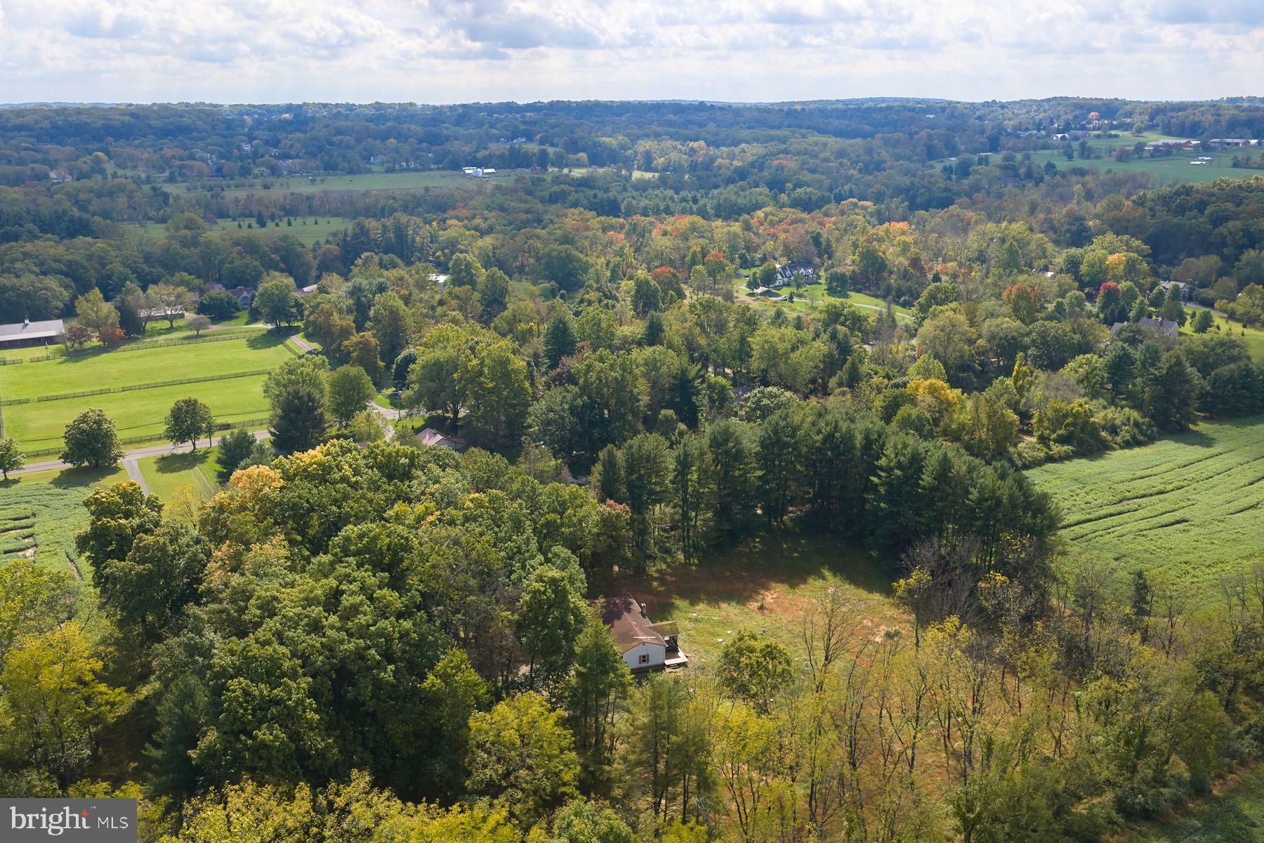 6321 Saw Mill Road Doylestown, PA 18933 - Photo 4 of 20 Gallery Image 4
