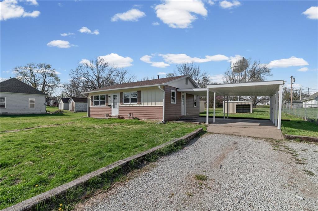 509 East 2nd Street Cameron, MO 64429 - Photo 3 of 20