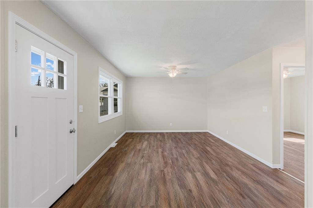 509 East 2nd Street Cameron, MO 64429 - Photo 4 of 20