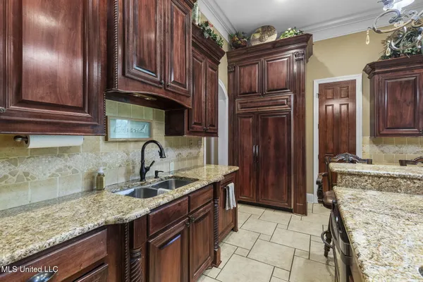 $1,733,000 | 3375 North Ratliff Road, Jackson, MS 39209