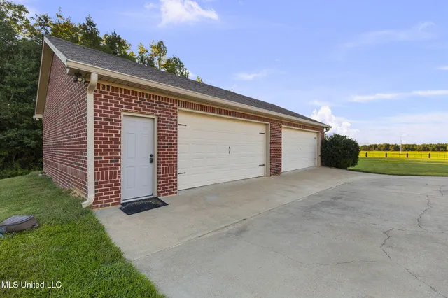 $1,999,900 | 3375 North Ratliff Road, Jackson, MS 39209