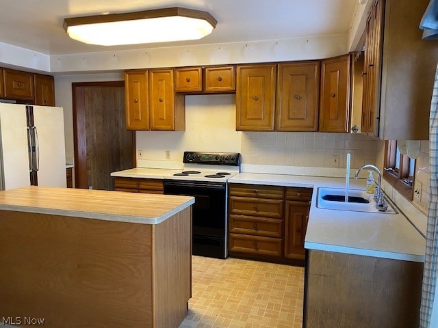 3523 Fenley Road Cleveland, OH 44121 - Photo 10 of 30 Litchen