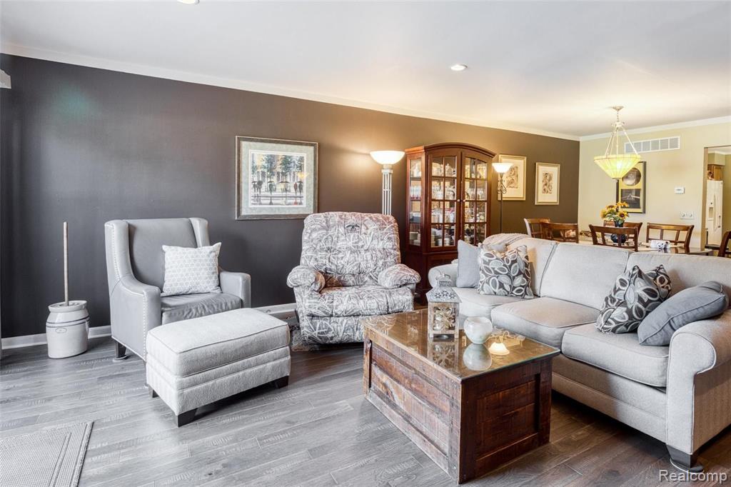 510 Tennyson, Unit 56 Rochester Hills, MI 48307 - Photo 13 of 30