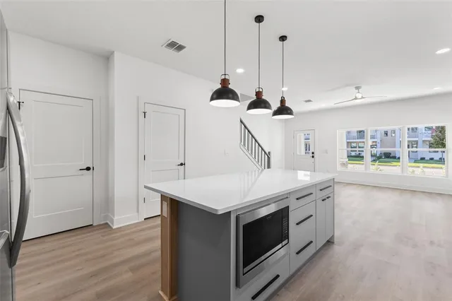 $1,599,000 | 2525 13th Avenue North, St. Petersburg, FL 33713