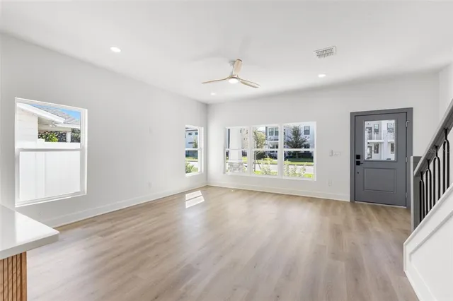 $1,599,000 | 2525 13th Avenue North, St. Petersburg, FL 33713