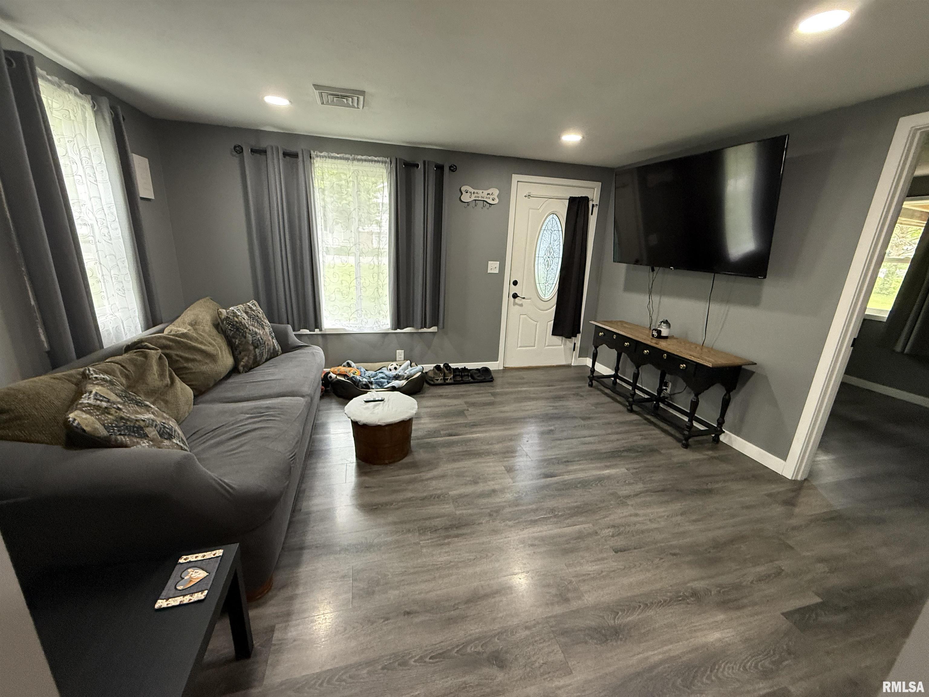 502 Hope Street Washington, IL 61571 - Photo 2 of 19