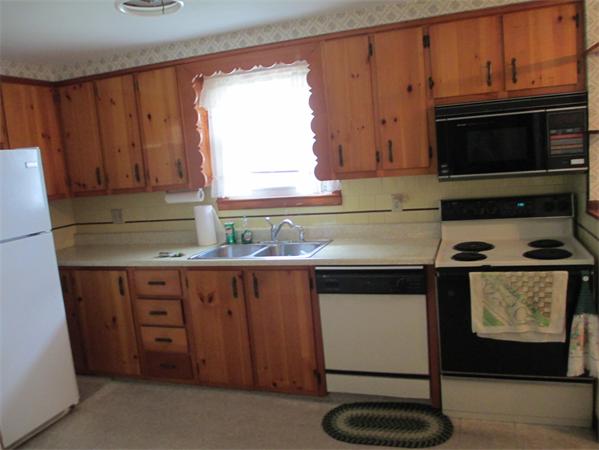 15 Williams Road Grafton, MA 01536 - Photo 4 of 14 Gallery Image 4