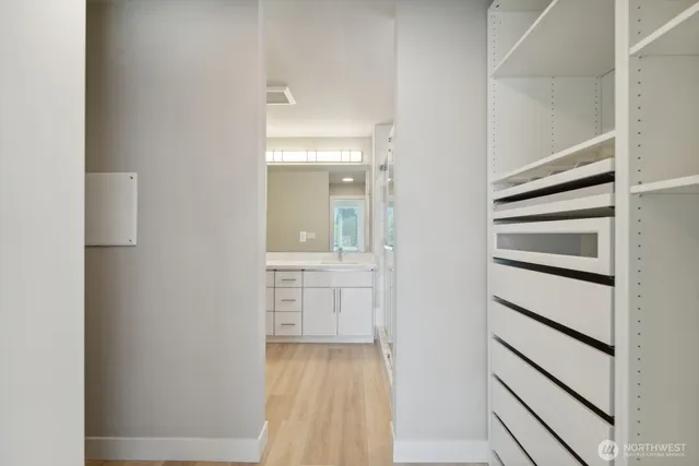 $2,950 | 527 South Cloverdale Street, Unit A, Seattle, WA 98108