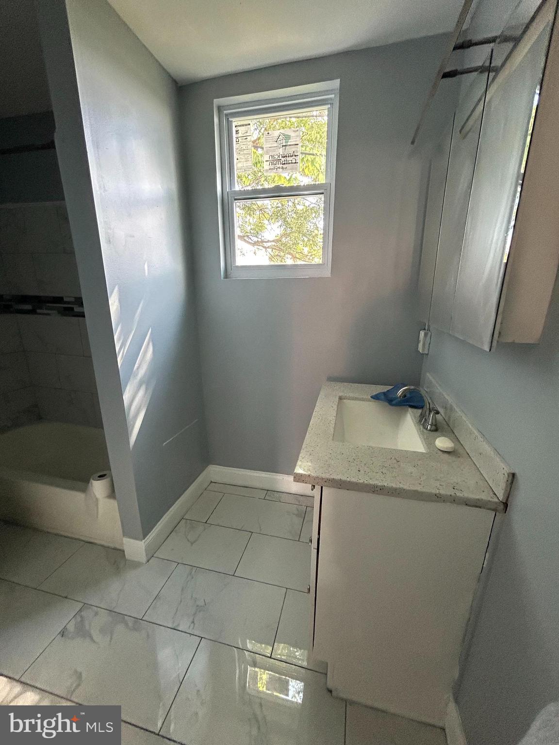 5622 Appletree Street Philadelphia, PA 19139 - Photo 8 of 10 a utility room with washer and dryer