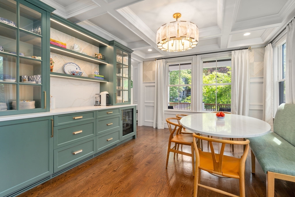 35 Lenox Street Newton, MA 02465 - Photo 7 of 24