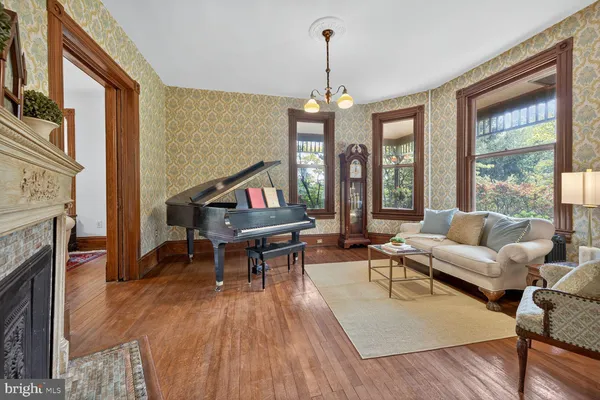 $1,789,000 | 3911 Prospect Street, Kensington, MD 20895