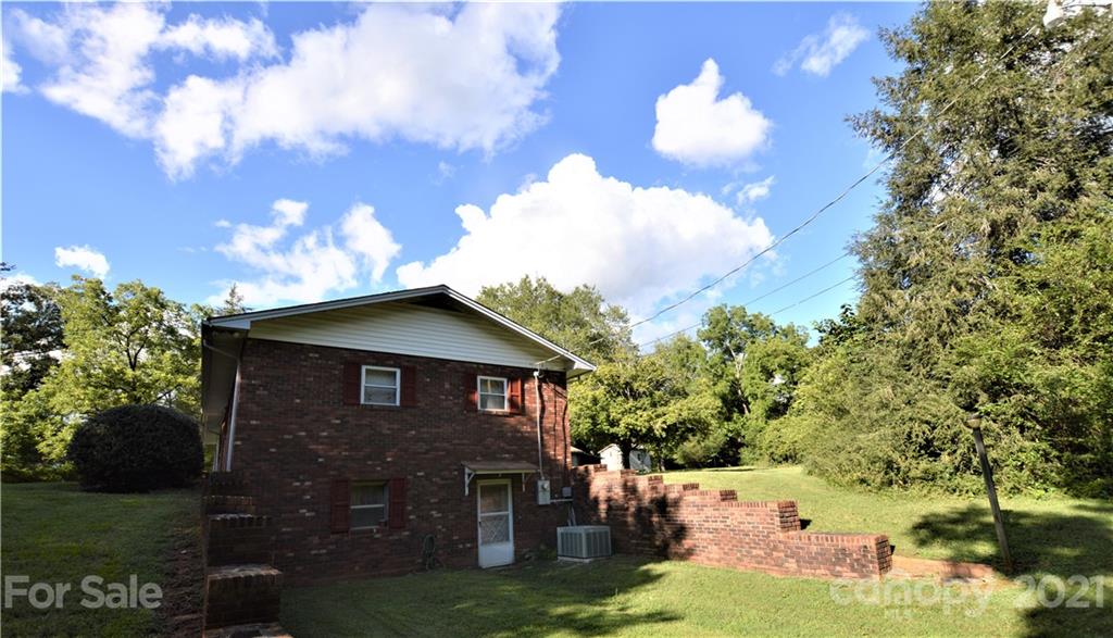 4602 Calico Road Lenoir, NC 28645 - Photo 4 of 41 Gallery Image 4