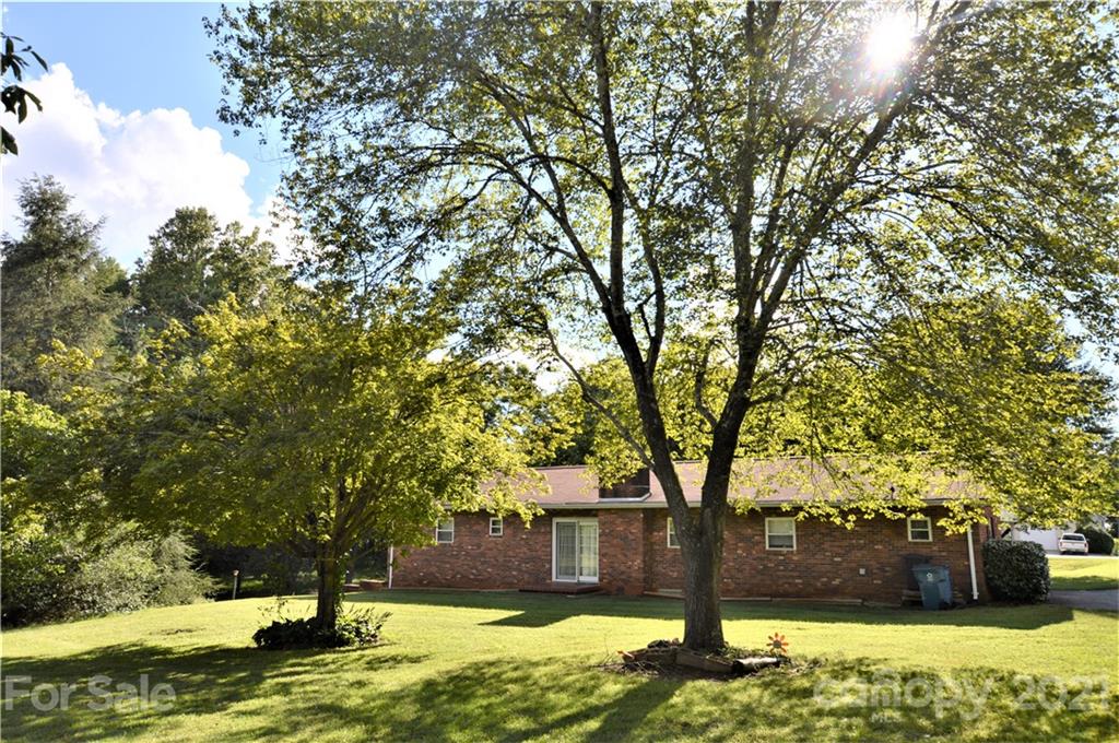 4602 Calico Road Lenoir, NC 28645 - Photo 5 of 41 Gallery Image 5