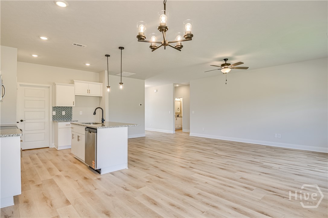 160 Foxridge Court Metter, GA 30439 - Photo 10 of 34