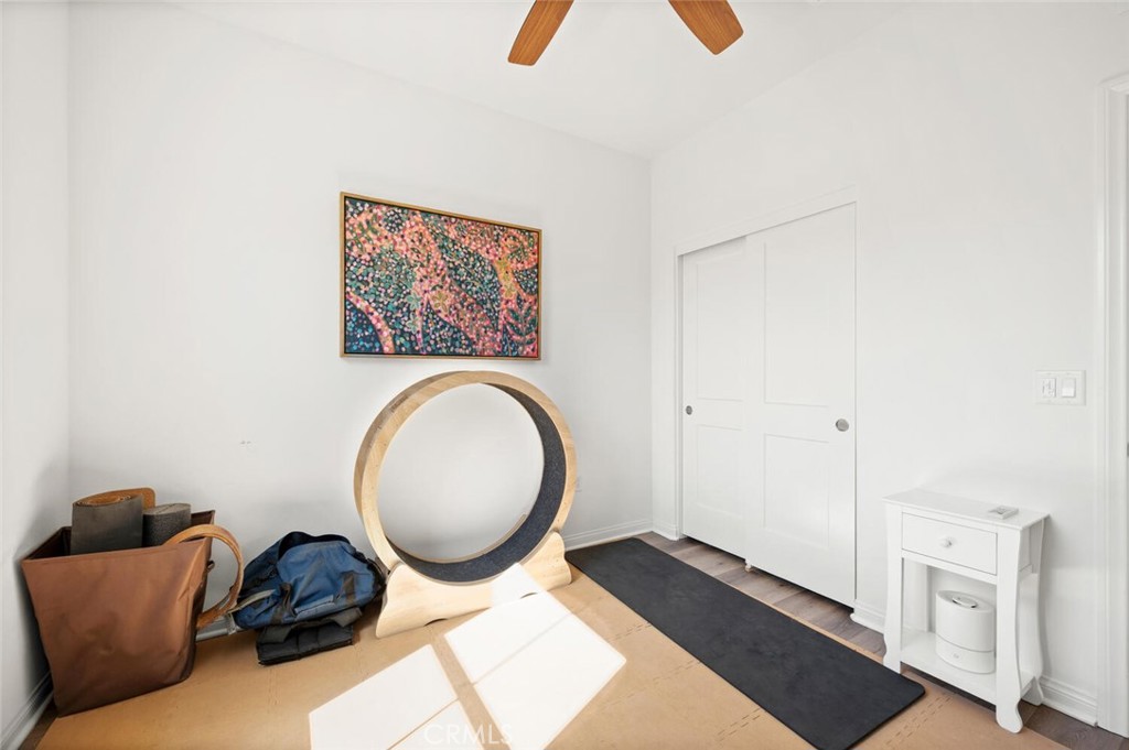 1852 Red Willow Way Oceanside, CA 92056 - Photo 25 of 52 a room with furniture and a potted plant
