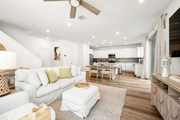 $5,975 | 1852 Red Willow Way, Oceanside, CA 92056