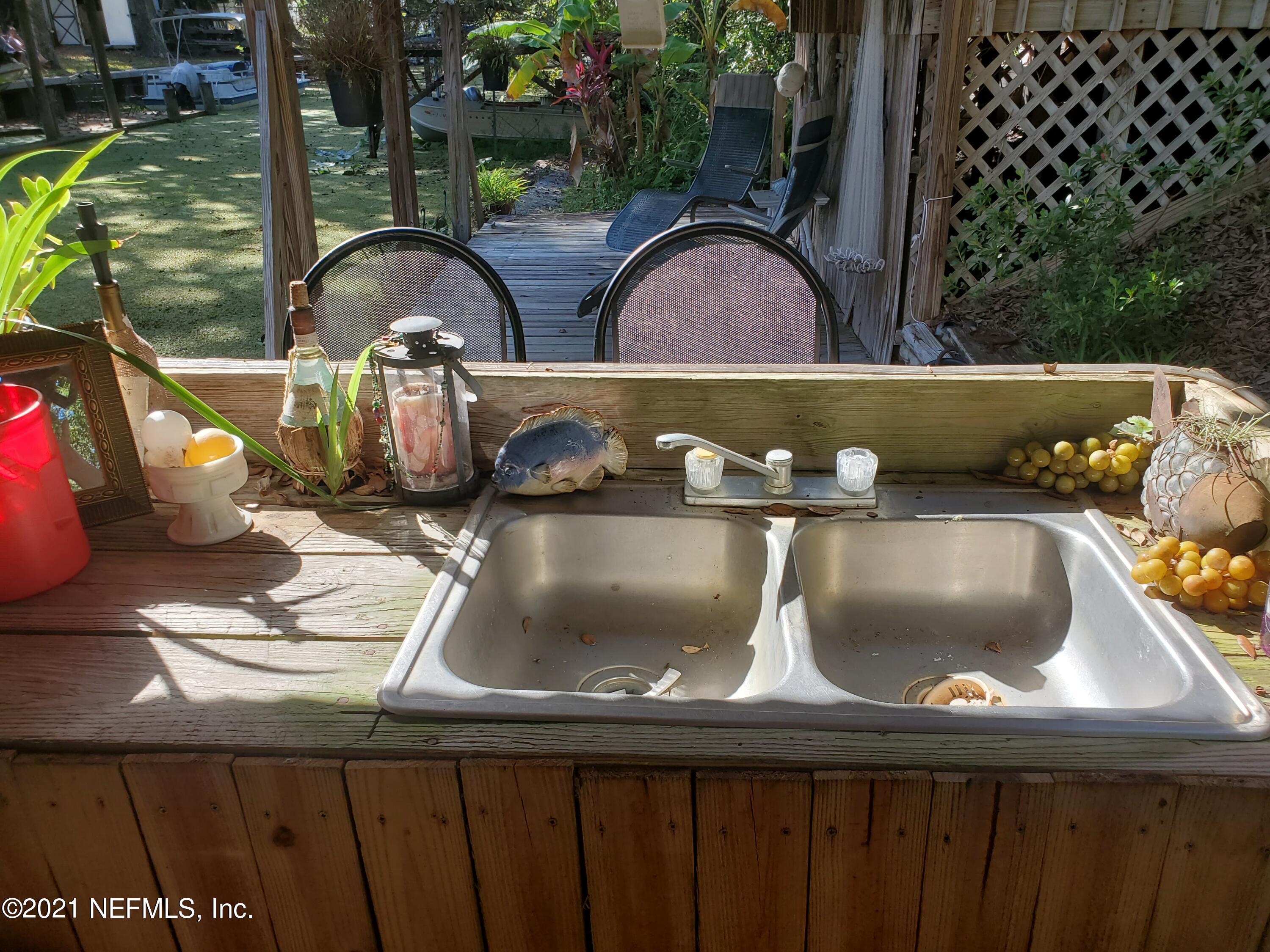 121 Fisherman Road Satsuma, FL 32189 - Photo 12 of 34 20211017_154407