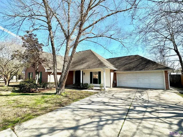 $1,750 | 14138 Troy Duplessis Road, Gonzales, LA 70737