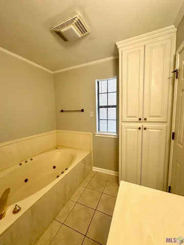 $1,750 | 14138 Troy Duplessis Road, Gonzales, LA 70737